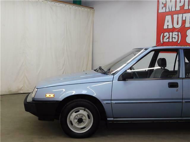 1987 Plymouth Colt E - photo 2