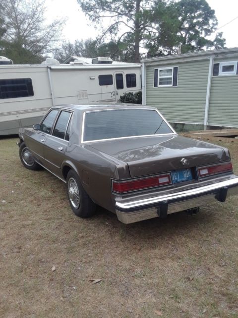 1987 Plymouth Fury Gran Fury - photo 3