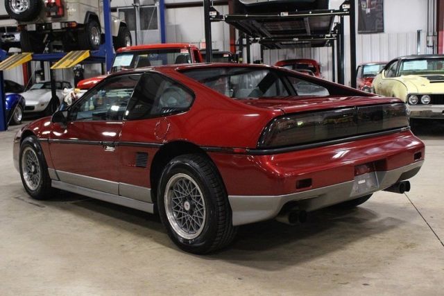 1987 Pontiac Fiero -- - photo 3