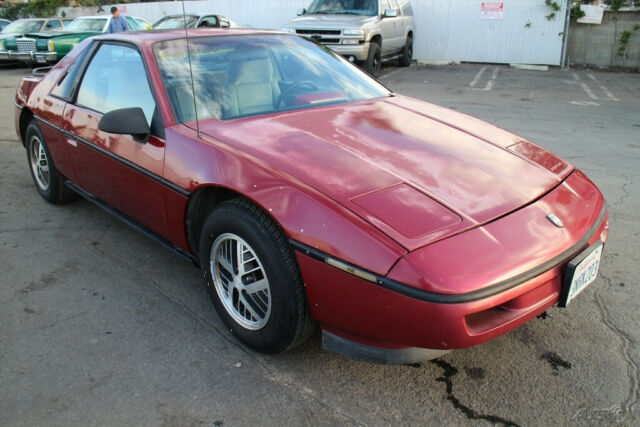 1987 Pontiac Fiero - photo 7