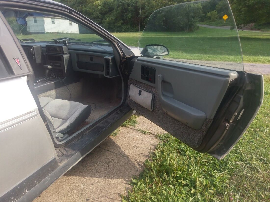 1987 Pontiac Fiero SE - photo 7