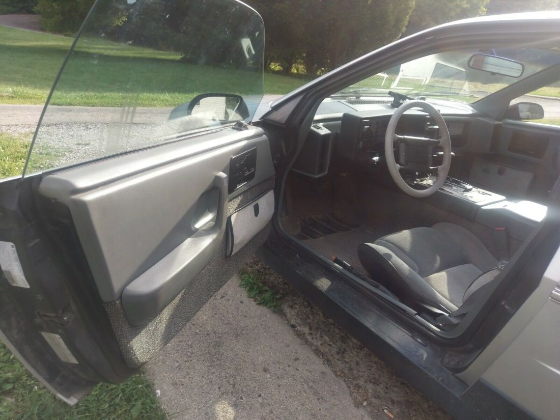 1987 Pontiac Fiero SE - photo 8