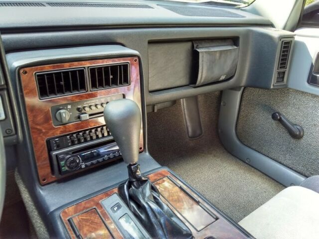 1987 Pontiac Fiero - photo 8