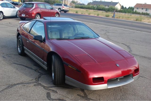 1987 Pontiac Fiero GT - photo 2