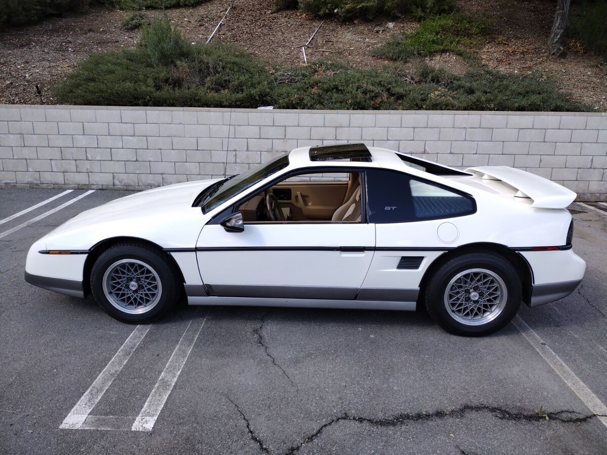 1987 Pontiac Fiero GT - photo 5