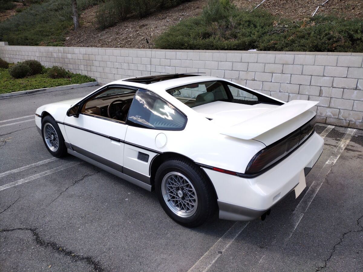 1987 Pontiac Fiero GT - photo 6