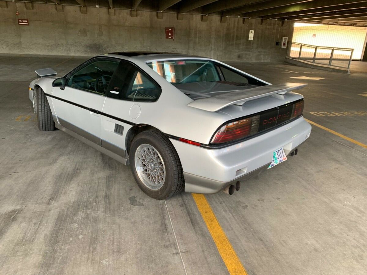 1987 Pontiac Fiero GT - photo 10