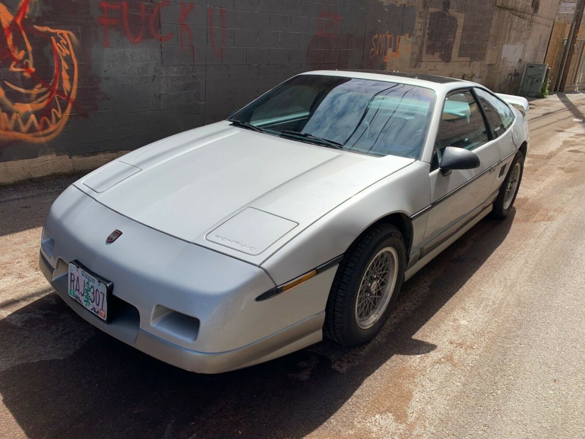 1987 Pontiac Fiero GT - photo 3