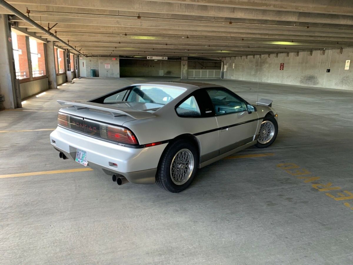 1987 Pontiac Fiero GT - photo 9