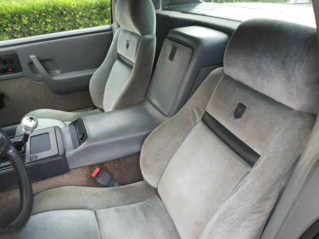 1987 Pontiac Fiero SE - photo 13