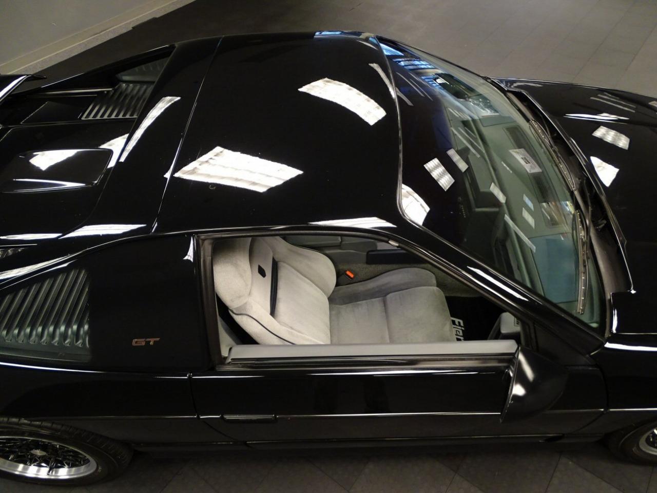 1987 Pontiac Fiero GT - photo 12