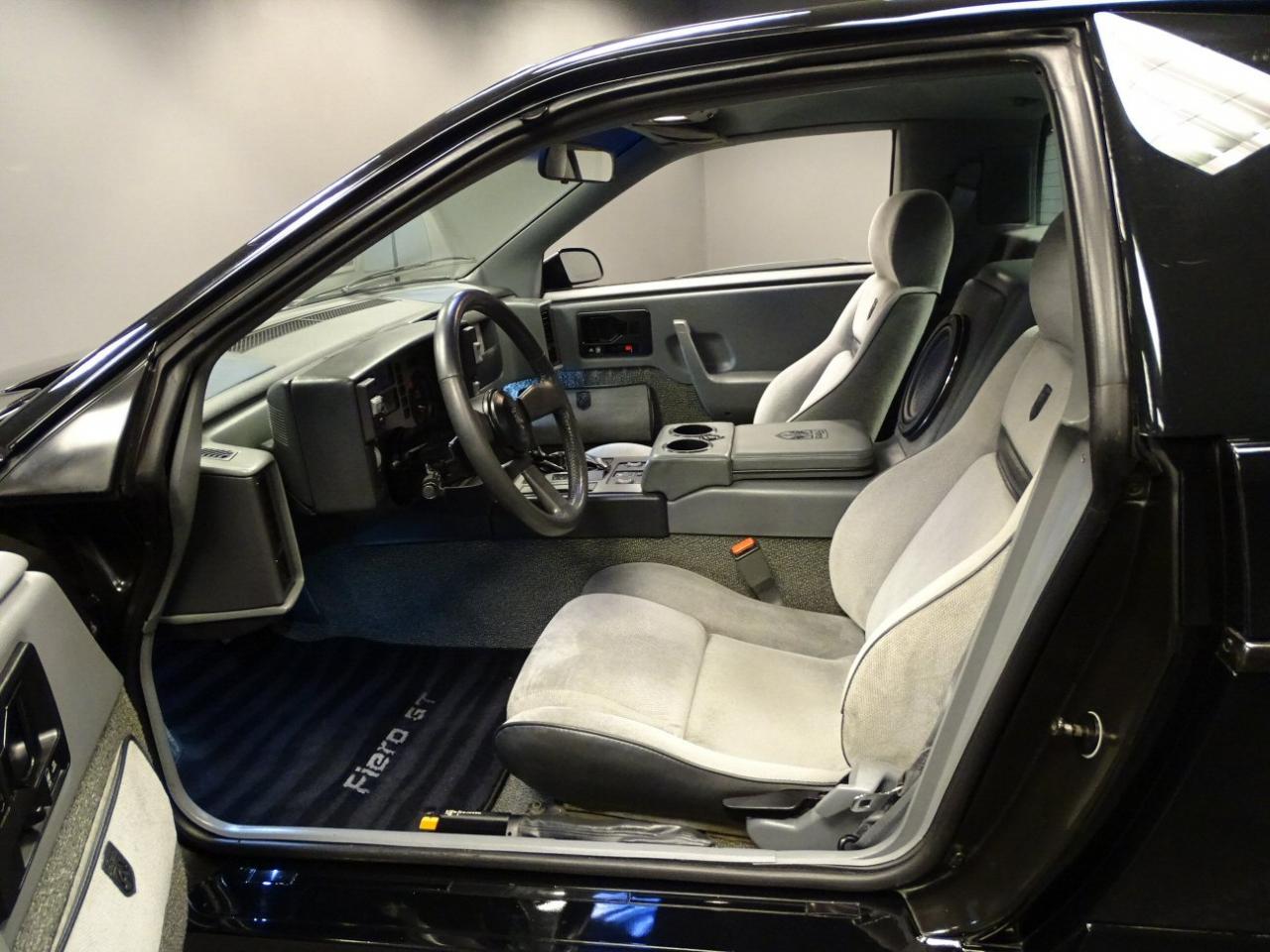 1987 Pontiac Fiero GT - photo 8