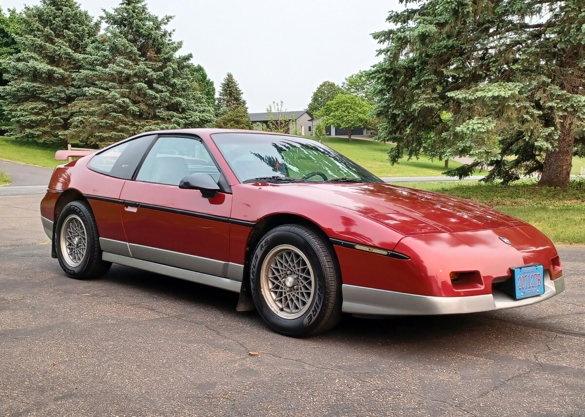 1987 Pontiac Fiero - photo 5