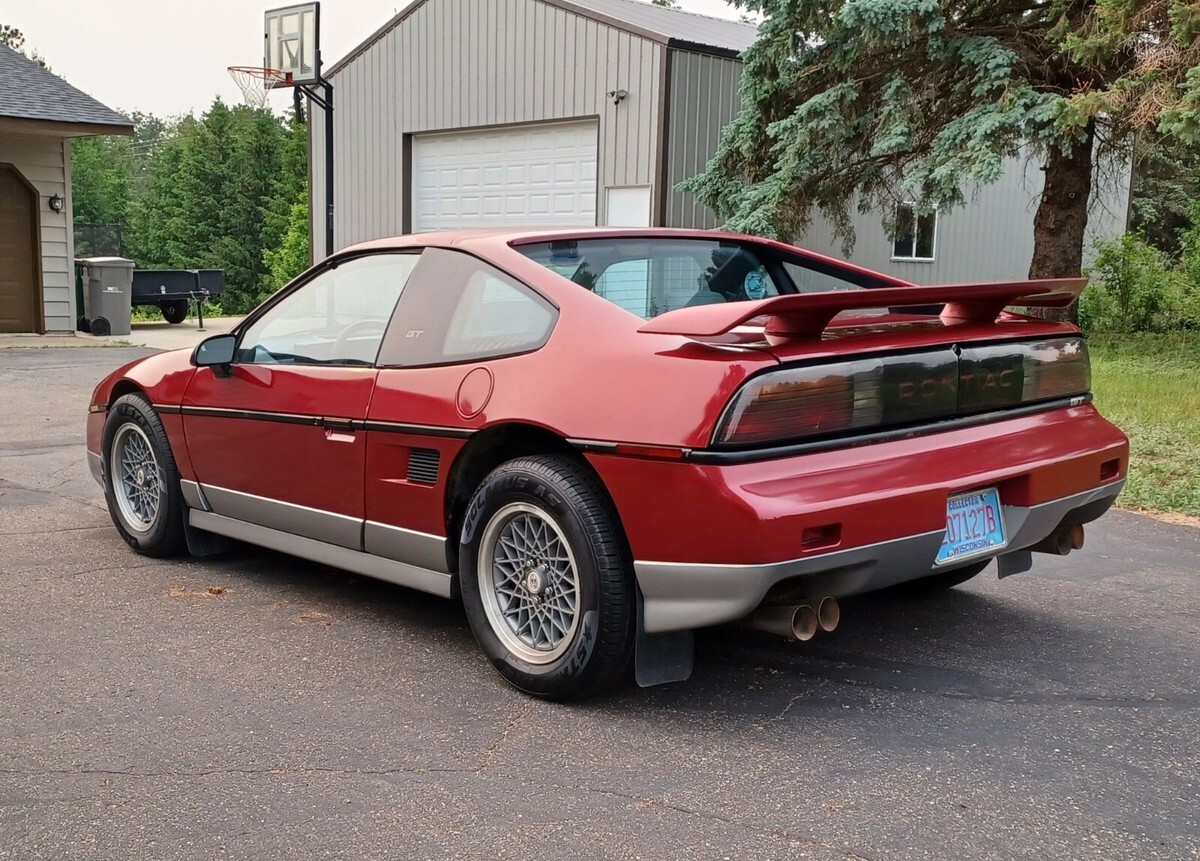 1987 Pontiac Fiero - photo 6