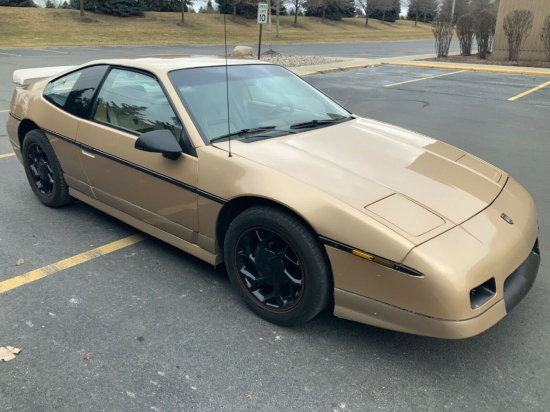 1987 Pontiac Fiero GT