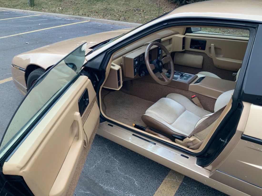 1987 Pontiac Fiero GT - photo 4