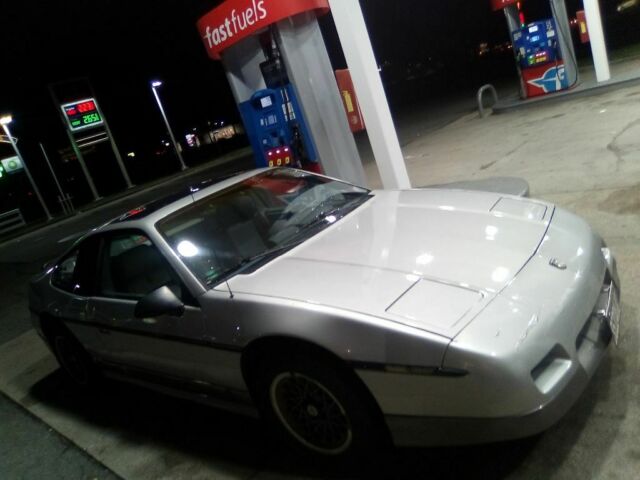 1987 Pontiac Fiero Gt Fastback - photo 5