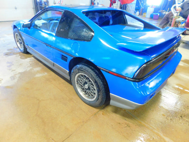 1987 Pontiac Fiero GT - photo 3