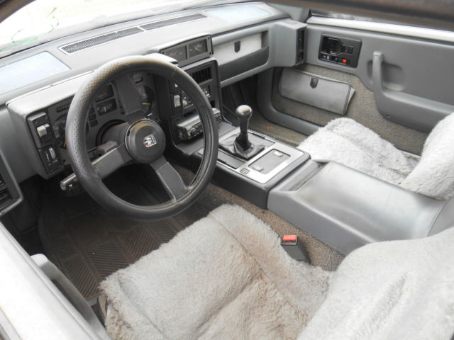 1987 Pontiac Fiero - photo 7