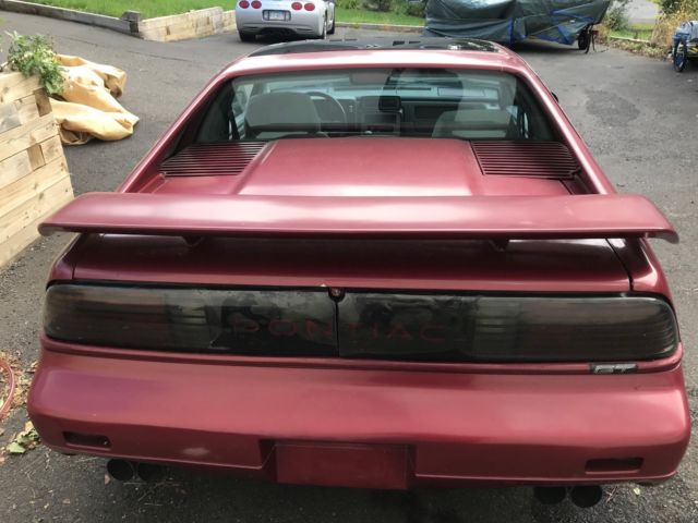 1987 Pontiac Fiero GT - photo 2