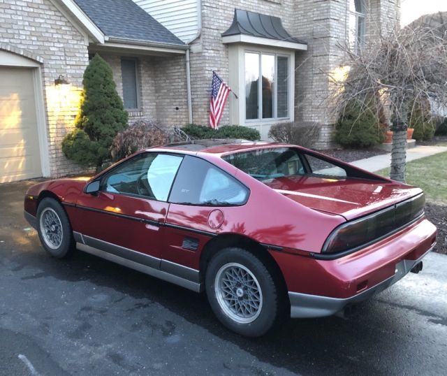 1987 Pontiac Fiero GT - photo 3