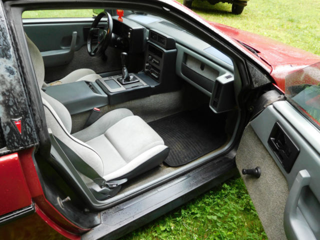 1987 Pontiac Fiero SE - photo 13