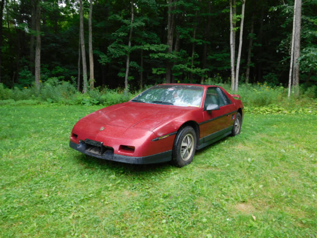 1987 Pontiac Fiero SE - photo 7