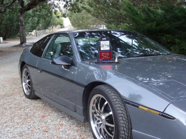 1987 Pontiac Fiero - photo 6