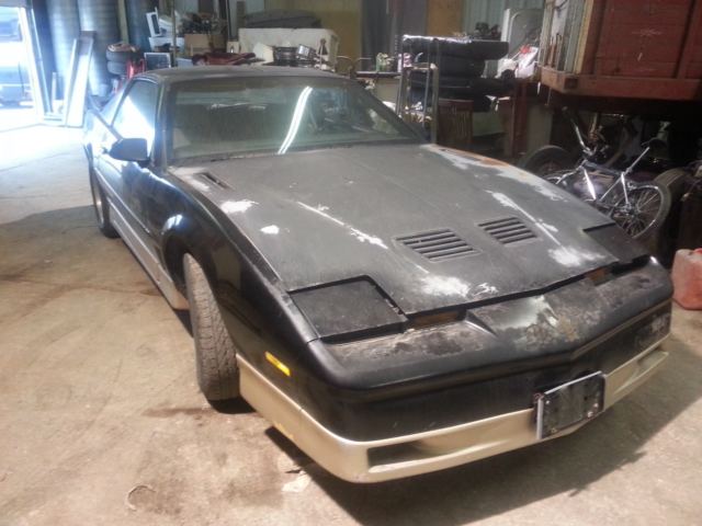 1987 Pontiac Firebird 2dr Coupe Tee Top Trans Am Coupe 5.0L 8-Cylin 1987 Pontiac Firebird 2dr Coupe Trans Am