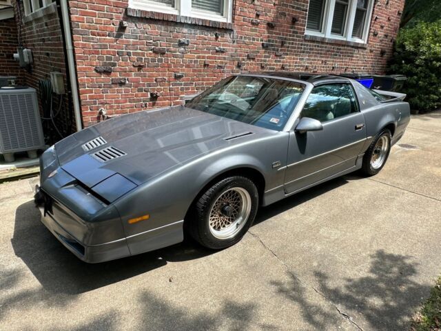 1987 Pontiac Firebird Coupe Grey RWD Automatic TRANS AM GTA 1987 Pontiac Firebird TRANS AM GTA
