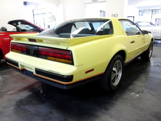 1987 Pontiac Firebird Formula - photo 10