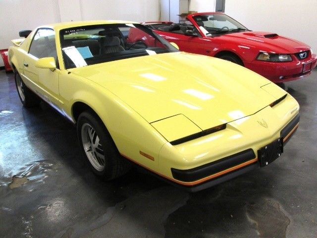 1987 Pontiac Firebird Formula - photo 2