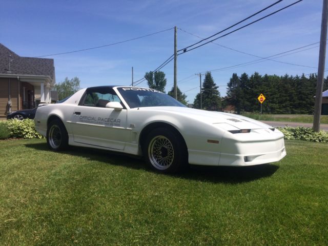 1987 Pontiac Firebird Trans Am Coupe 2-Door - photo 2