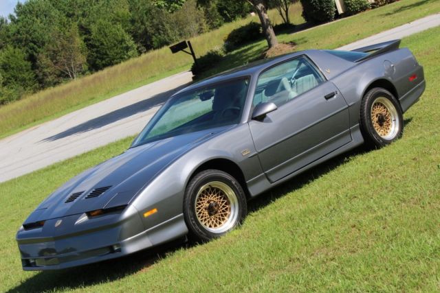 1987 Pontiac Firebird GTA - photo 2