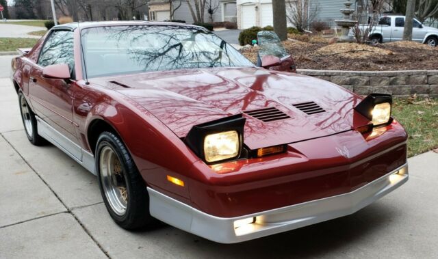 1987 Pontiac Firebird Trans Am Very Low Miles 35,779 Original Miles 1987 Pontiac Trans Am