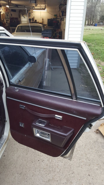 1987 Pontiac Safari Station Wagon - photo 9