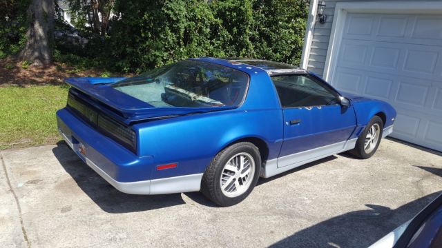 1987 PONTIAC TRANS AM ACTUAL MILES 151, 684 strong engine and tranmission. 1987 Pontiac Firebird TRANS AM