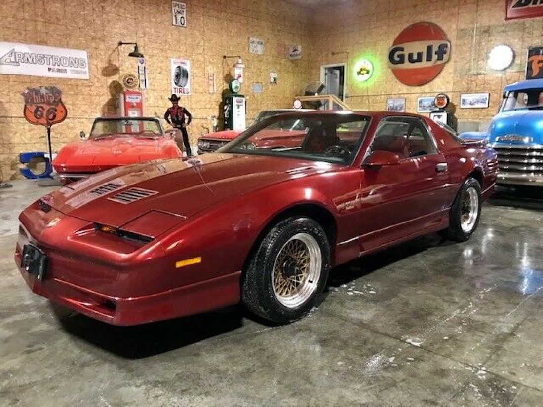 1987 Pontiac Trans Am GTA 49k miles 1 owner ws6 Y84 with VIDEO - photo 3