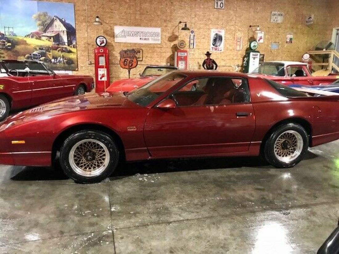 1987 Pontiac Trans Am GTA 49k miles 1 owner ws6 Y84 with VIDEO - photo 9