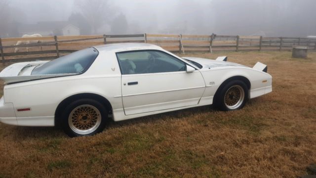 1987 Pontiac Trans Am - photo 2