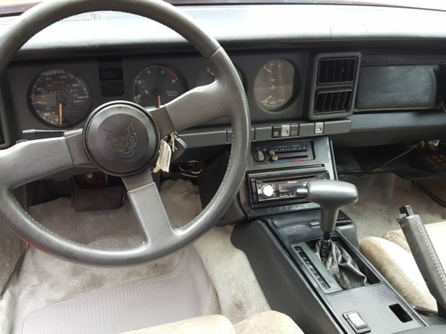 1987 Pontiac Trans Am - photo 10