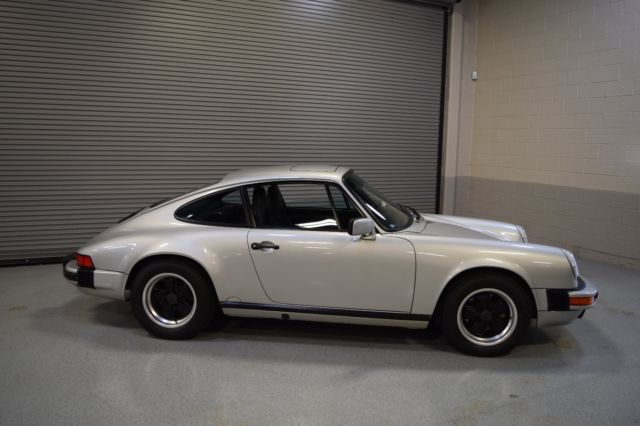 1987 Porsche 911 Carrera Coupe 2-Door - photo 5