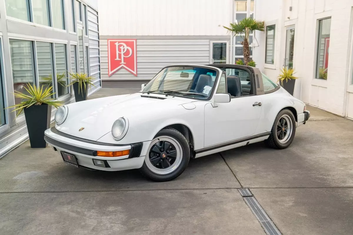 1987 Porsche 911 Carrera Targa 68614 Miles Grand Prix White 1987 Porsche 911 Targa