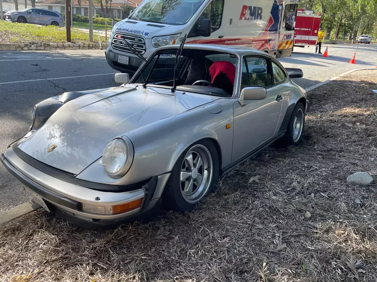 1987 Porsche 911 Coupe, Carrera 1987 Porsche 911 CARRERA