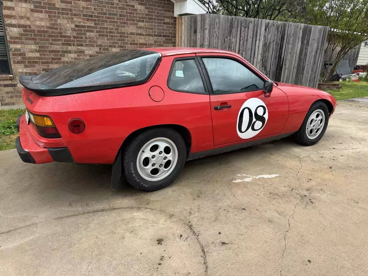 1987 Porsche 924 Red S 1987 Porsche 924 S