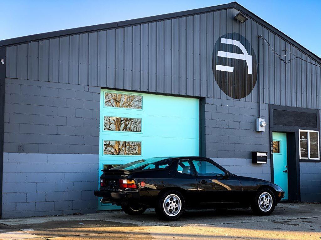 1987 Porsche 924 S 2dr Hatchback - photo 11