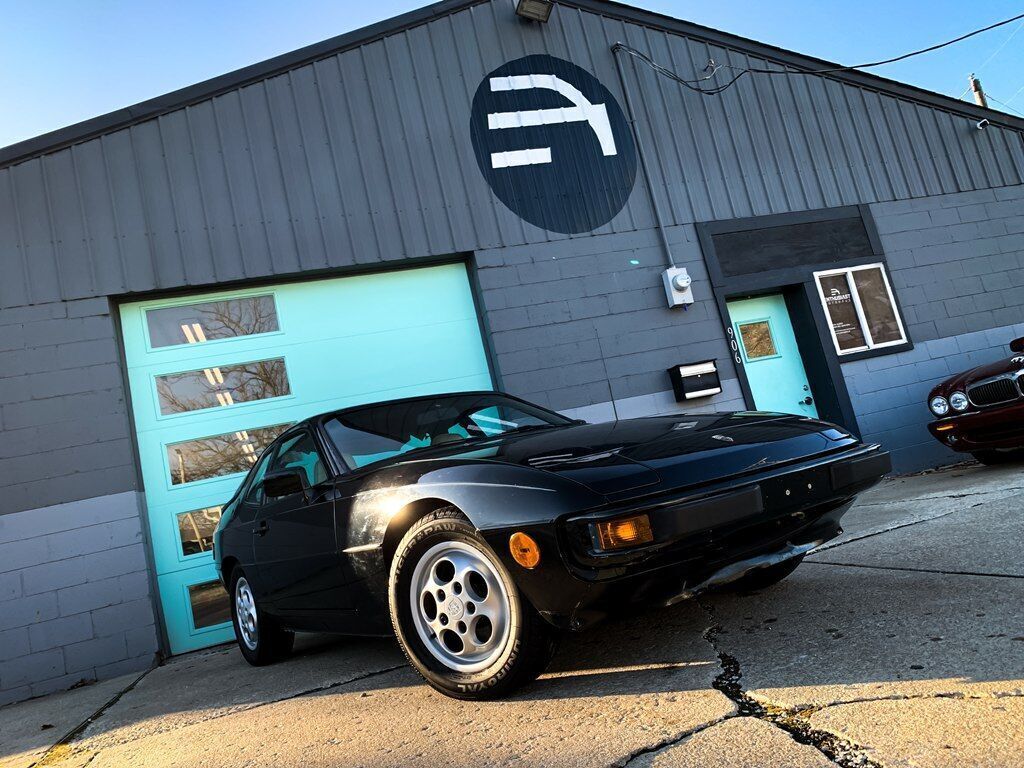 1987 Porsche 924 S 2dr Hatchback - photo 3