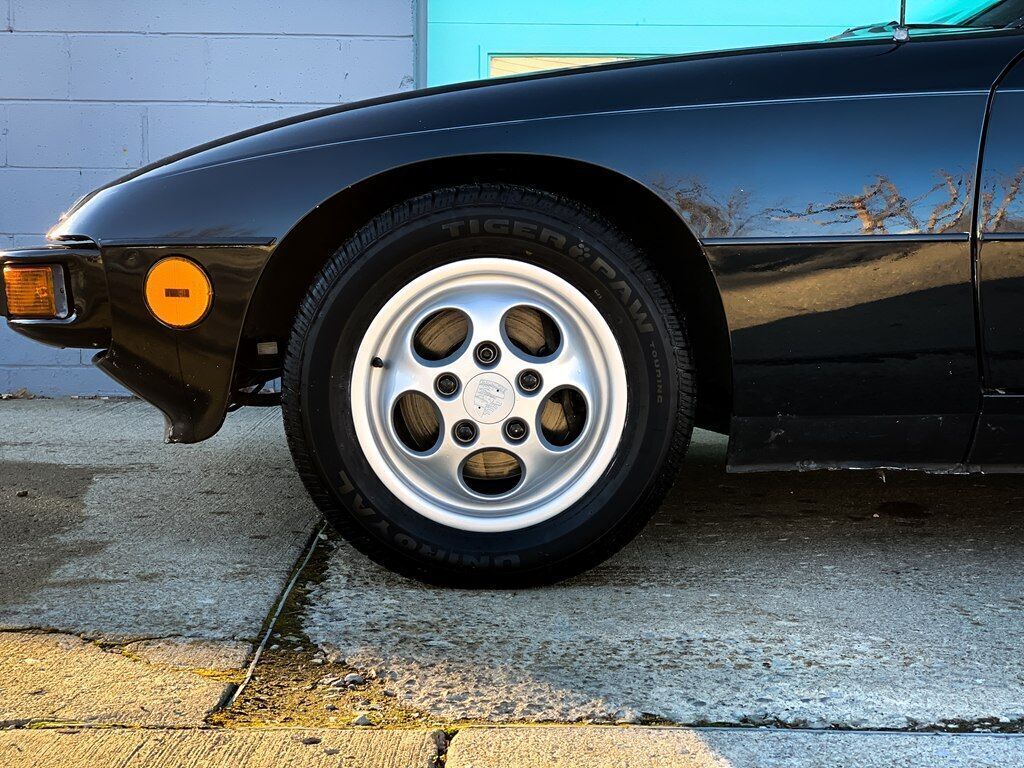 1987 Porsche 924 S 2dr Hatchback - photo 7