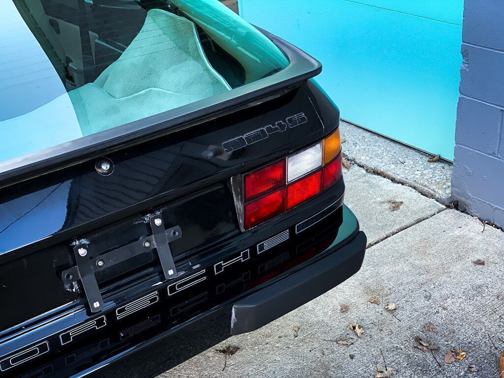 1987 Porsche 924 S 2dr Hatchback - photo 9
