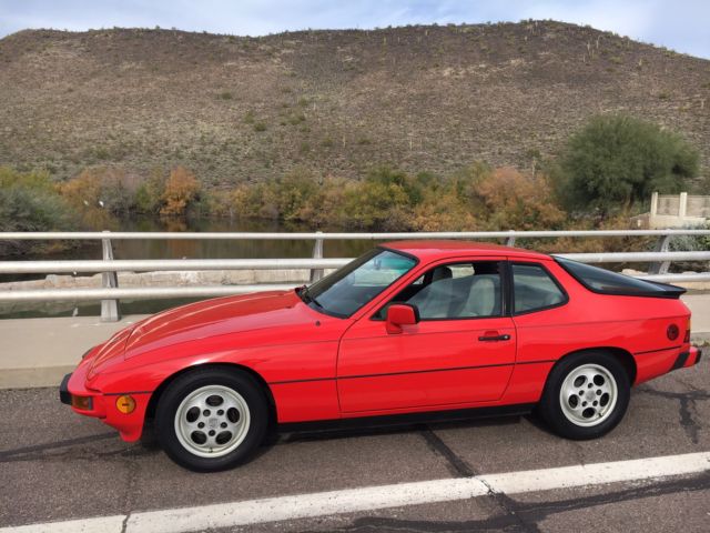 1987 Porsche 924 S Coupe LOW MILES at 39744 Wow ! ARIZONA - Red - rare automatic 1987 Porsche 924 S Coupe 2-Door